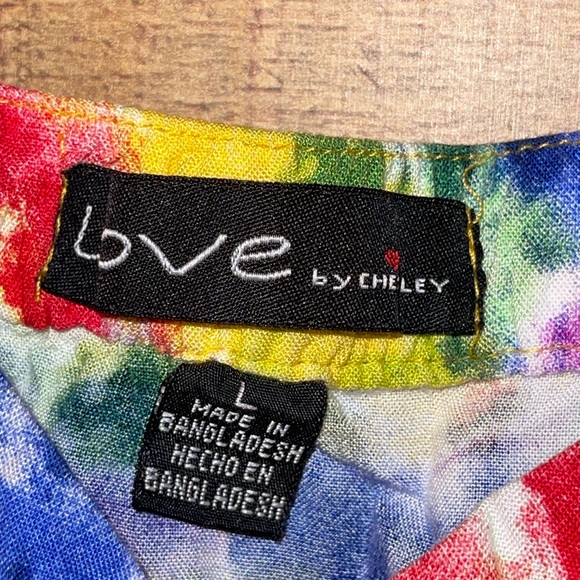 🔥 SOLD🔥Love vibrant crop top - Picture 2 of 4